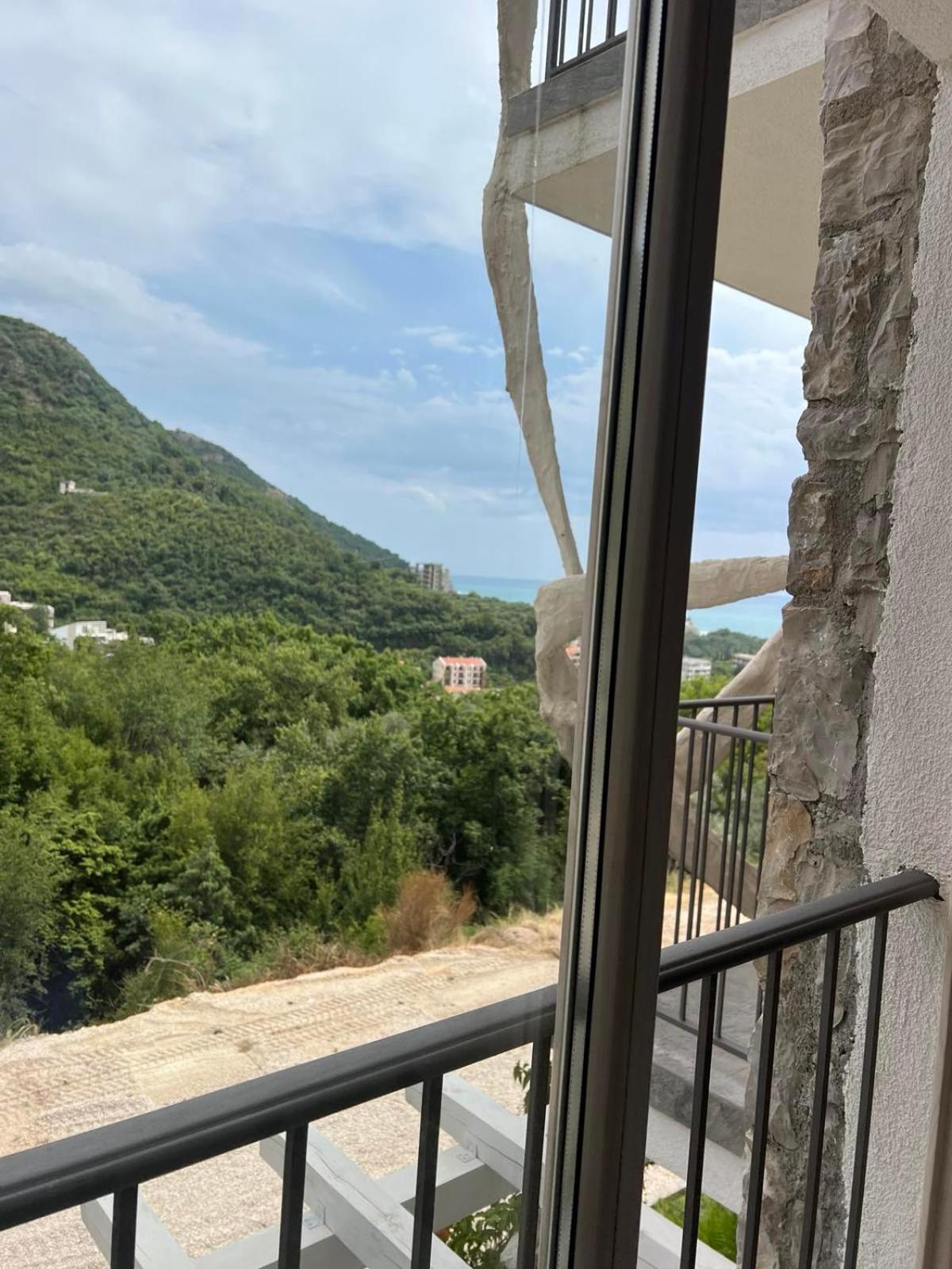 Oliva 4*